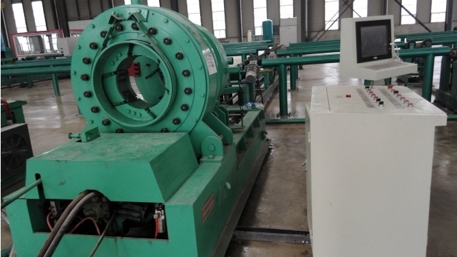Pipe Coupling make-up machine